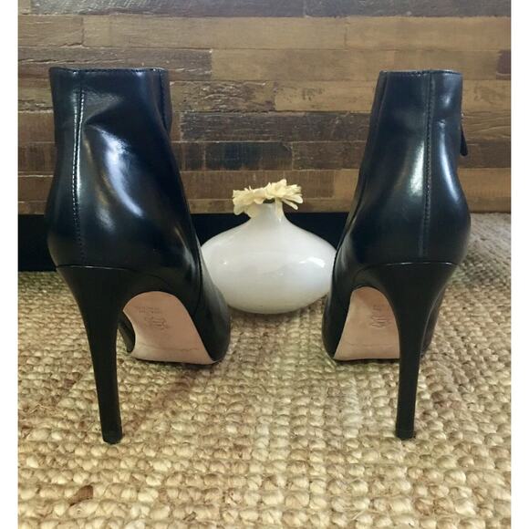 Via Spiga Black Leather Stiletto Booties, Worn 1x, Excellent, Timeless Style. - Picture 4 of 8